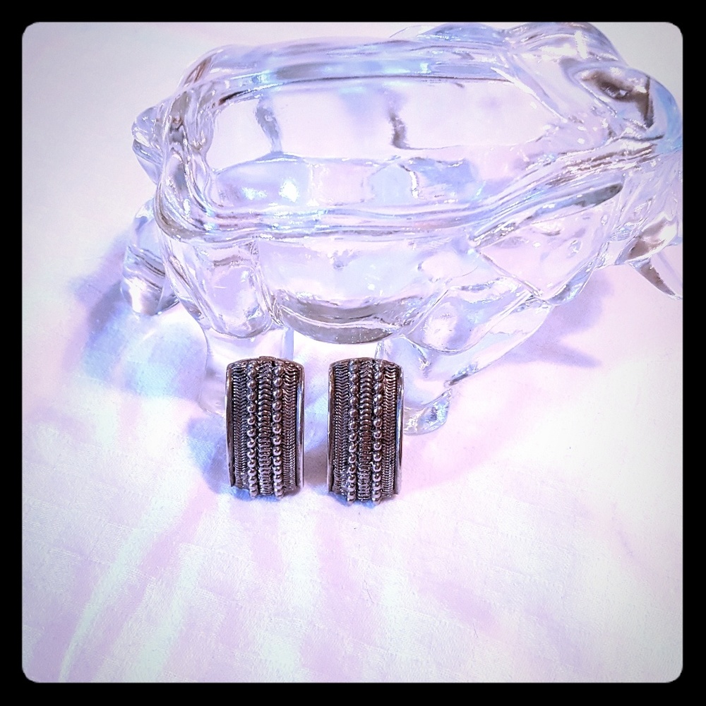 Clip on earings